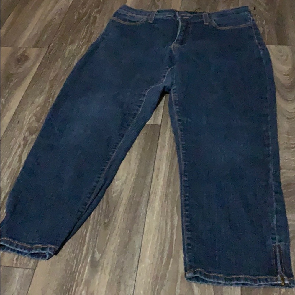 NYDJ TUMMY TUCK JEANS!